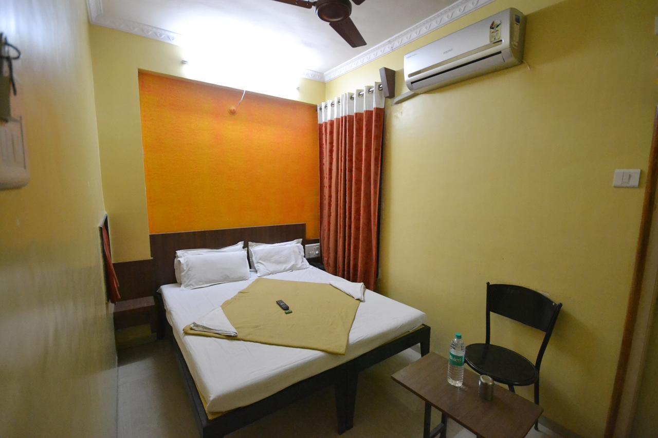 Hotel Madhava 쉬르디 외부 사진